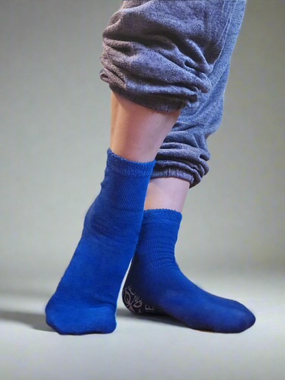 Move With Purpose Grip Socks